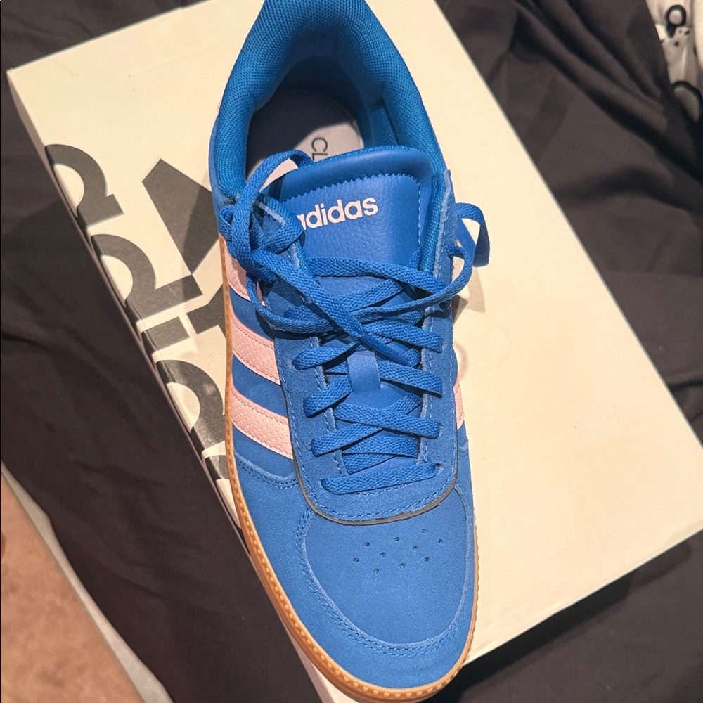 Adidas Women Sneakers in Blue and Pink - Picture 4 of 6